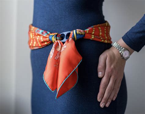 how to wear hermes scarf as a belt